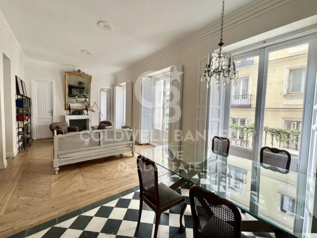 Séjour - Renovated Flat with Balconies in Madrid