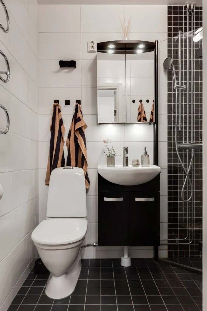 Salles de bain - Apartment with Balcony in Öster, Örebro