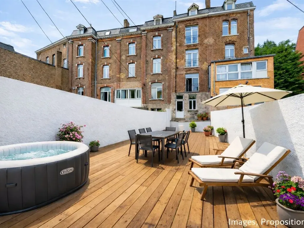 Terrass - Duplex with Meuse View and 75 m² Terrace in Dinant