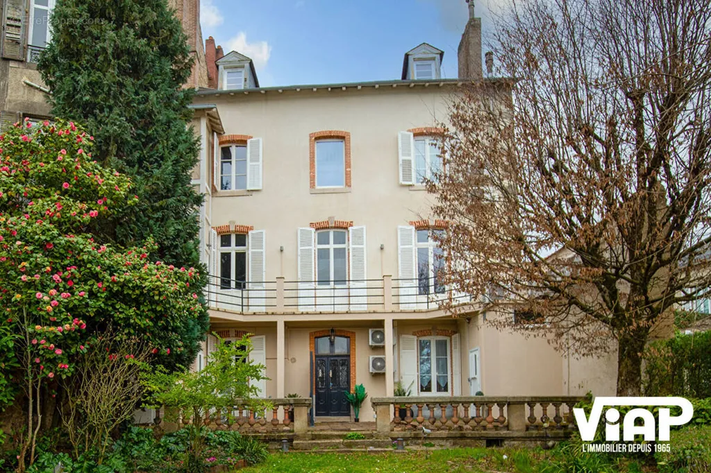 Extérieur - Immeuble de Prestige avec Jardin à Limoges