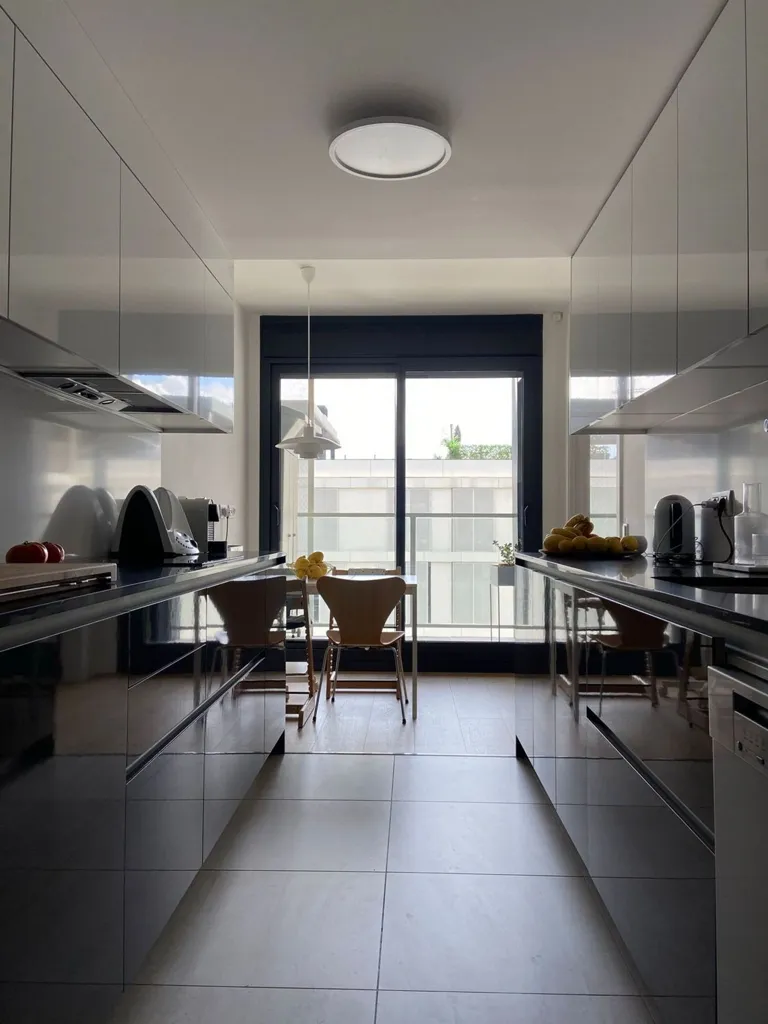 Cucina - Luxury Apartment with Terrace in Montecarmelo, Madrid