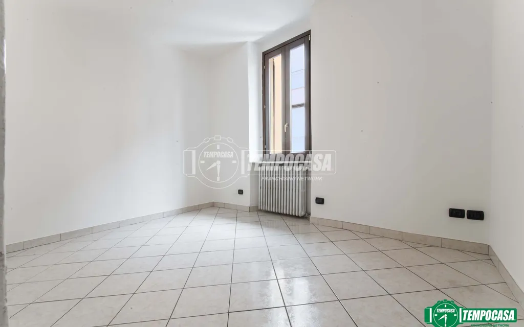 Stanze - Rustic-Style Flat with Balcony in Cerro Maggiore
