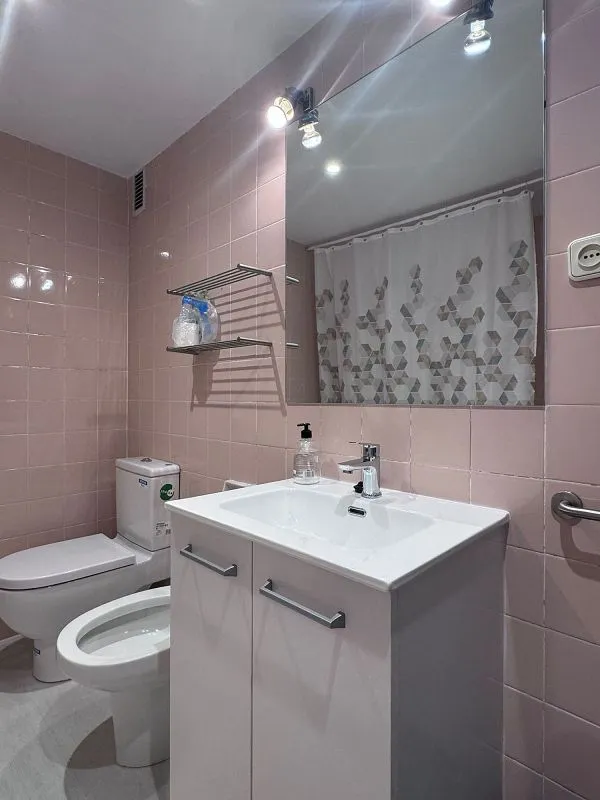 Bagni - 1-Bed Apartment with West View in Pamplona