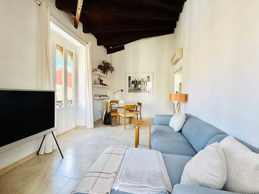 Elutuba - Modern Flat with Balcony in Valencia Centre