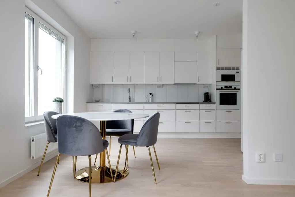 Söögituba - Modern Flat with Balcony in Öster