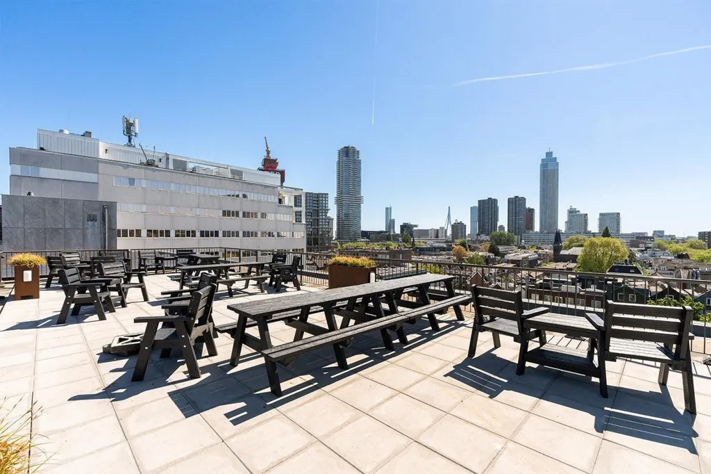 Terrasse - Studio with Kitchen in Rotterdam's Centre