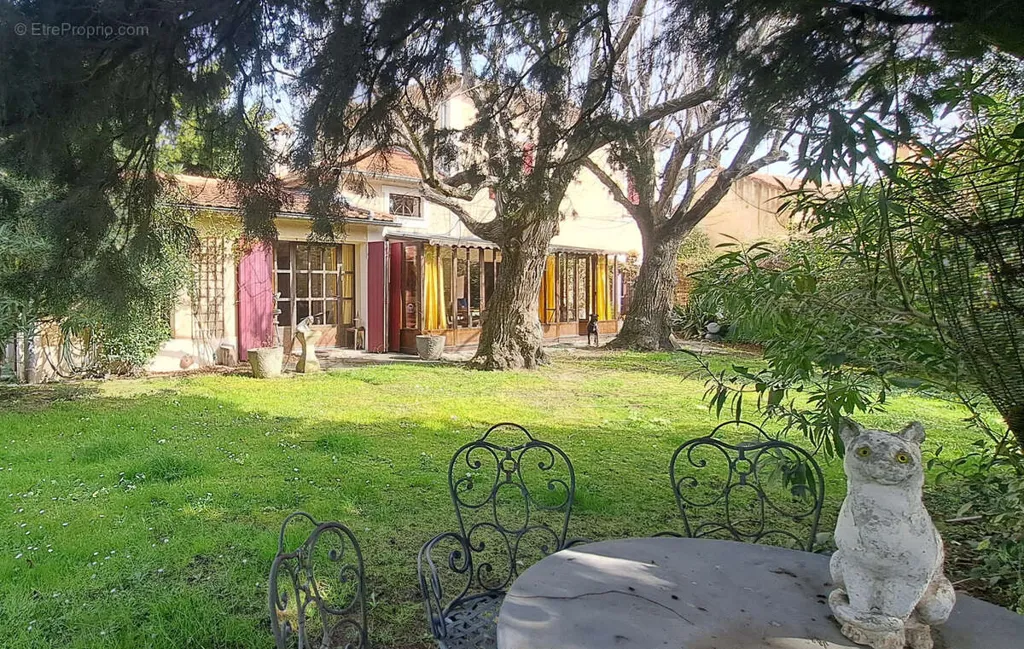 Giardino - Charming House with River View in Le Thor