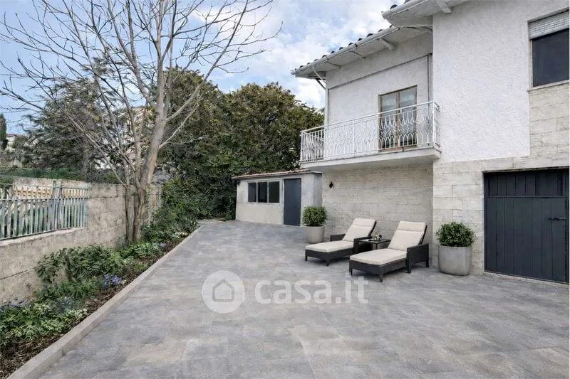 Extérieur - Villa with Private Garden in Ancona