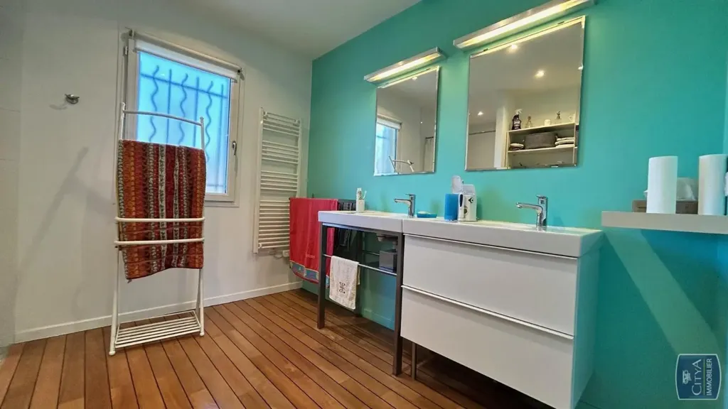 Salles de bain - Villa Indépendante avec Terrasses à Cuisery