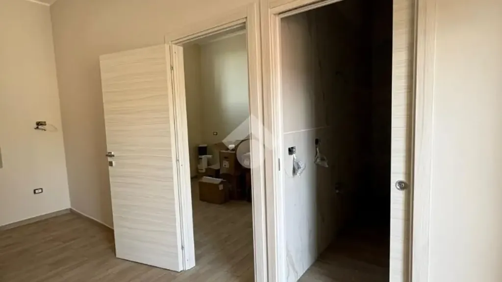 Esik - Modernised Studio with Balcony in Afragola