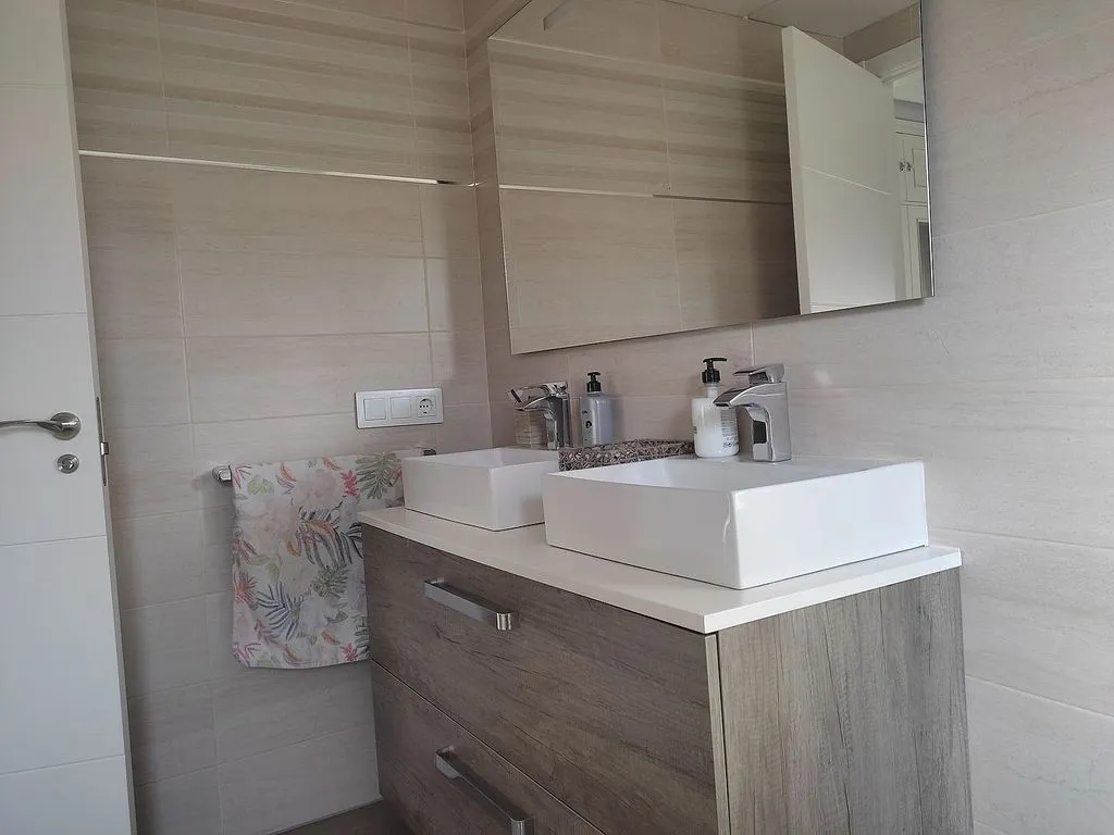 Salles de bain - Chalet with Pool and Terrace in Badajoz