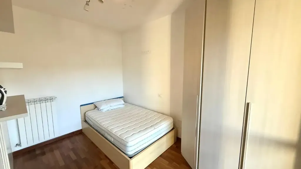 Chambres - Ground Floor Apartment with Private Garden in Luni