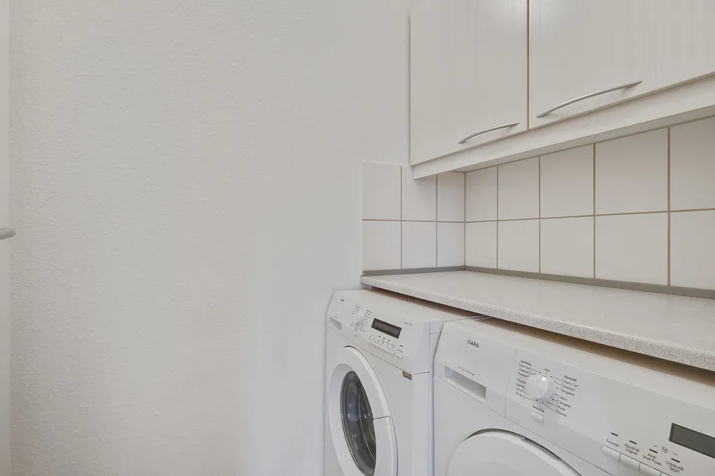 Lavanderia - 4-Bed Apartment with Balcony in Aalborg Øst