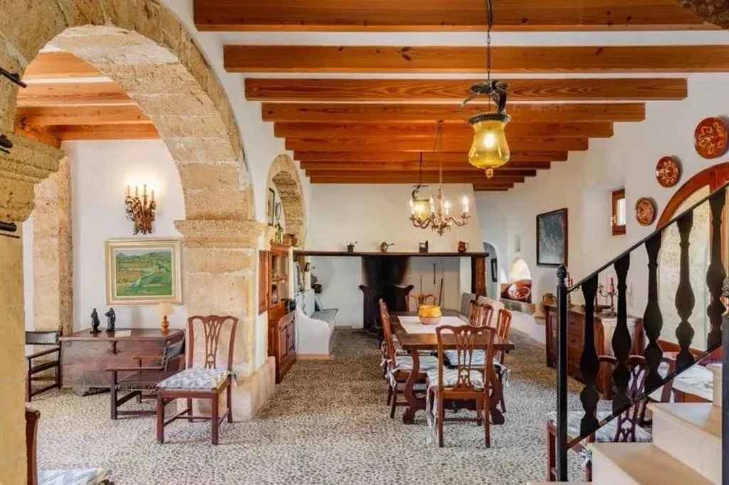 Söögituba - Large Estate with Agrotourism Project in Artà