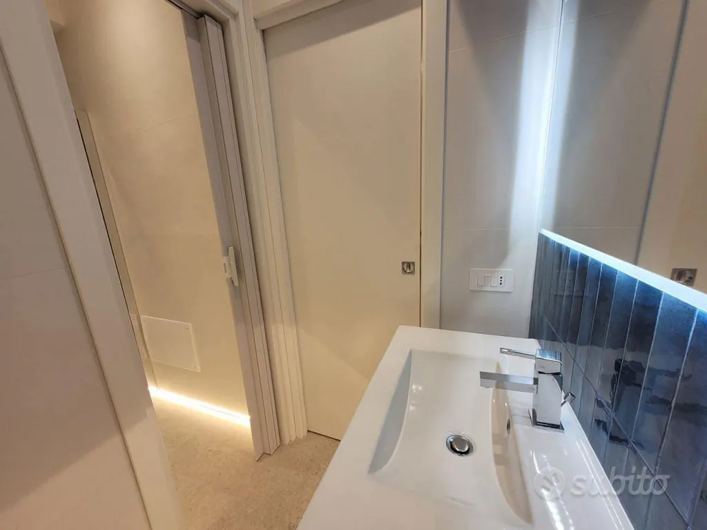 Vannitoad - Rear-Facing Apartment with Balconies in Siracusa