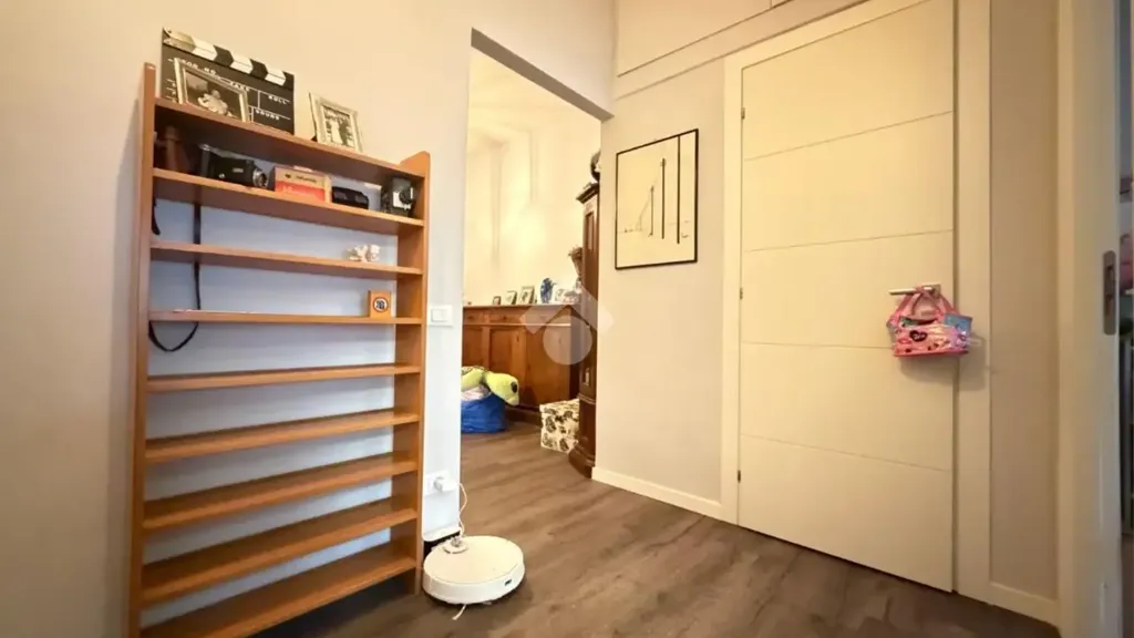 hallway_entrance
