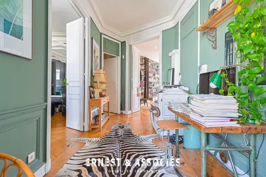 5-toaline korter asukohas Paris 10ème