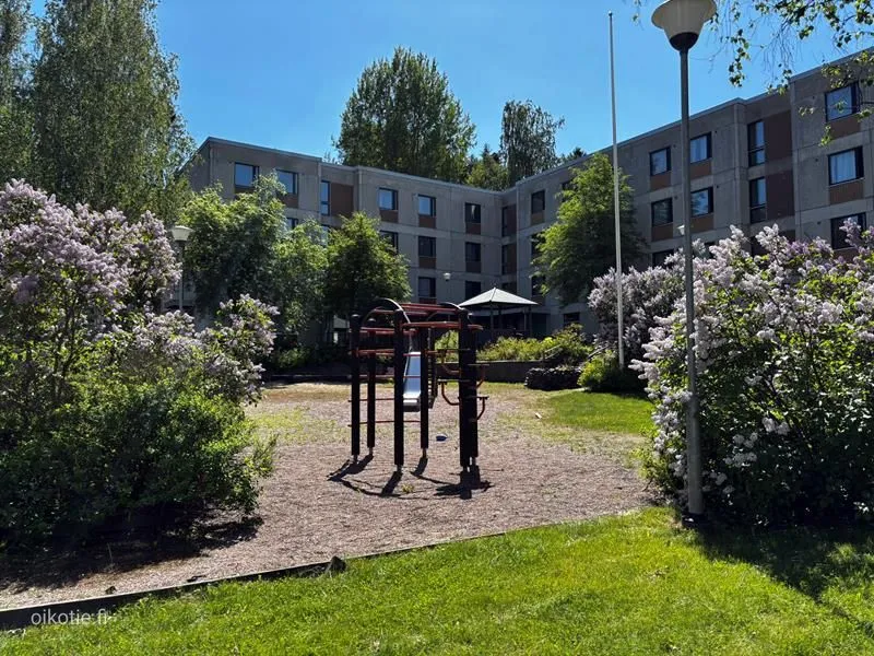 Jardin - Apartment with Garden in Jokiniemi, Vantaa
