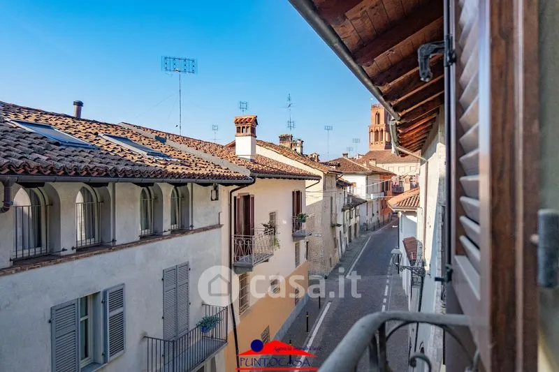 Rõdu - Two-Level Apartment with Balcony in Busca