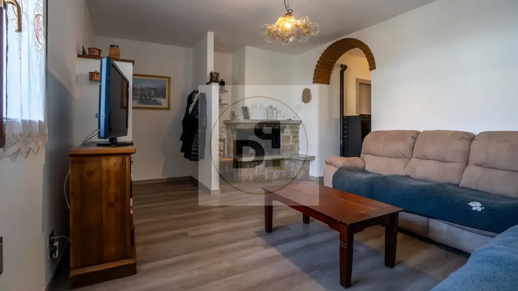 Séjour - Rear-Attached Villa with Garden in Salò