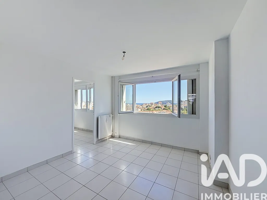Pièces - Appartement avec balcon vue mer à Toulon