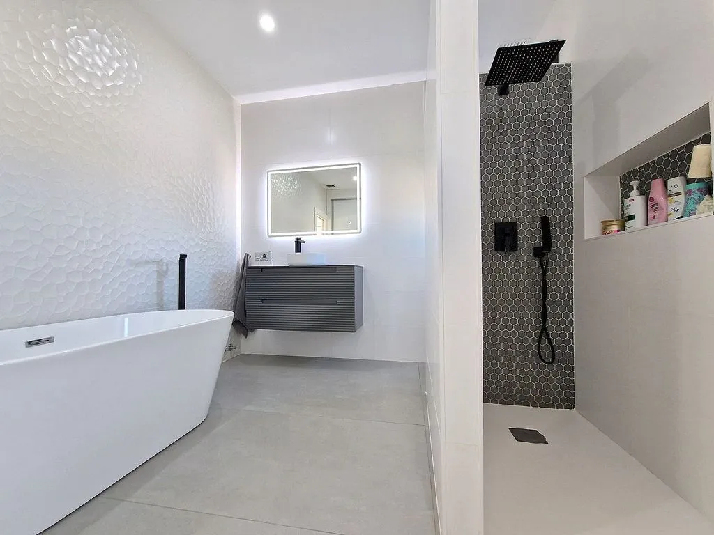 Vannitoad - Chalet with Pool in Toledo's Beato Area