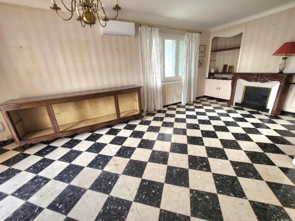 Séjour - Maison avec Garage et Balcon à Agen