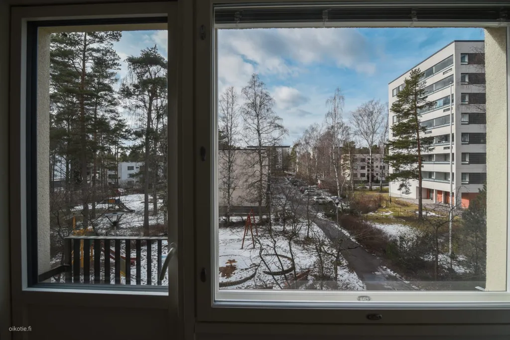 Balcone - Renovated Studio Flat with Balcony in Kontula