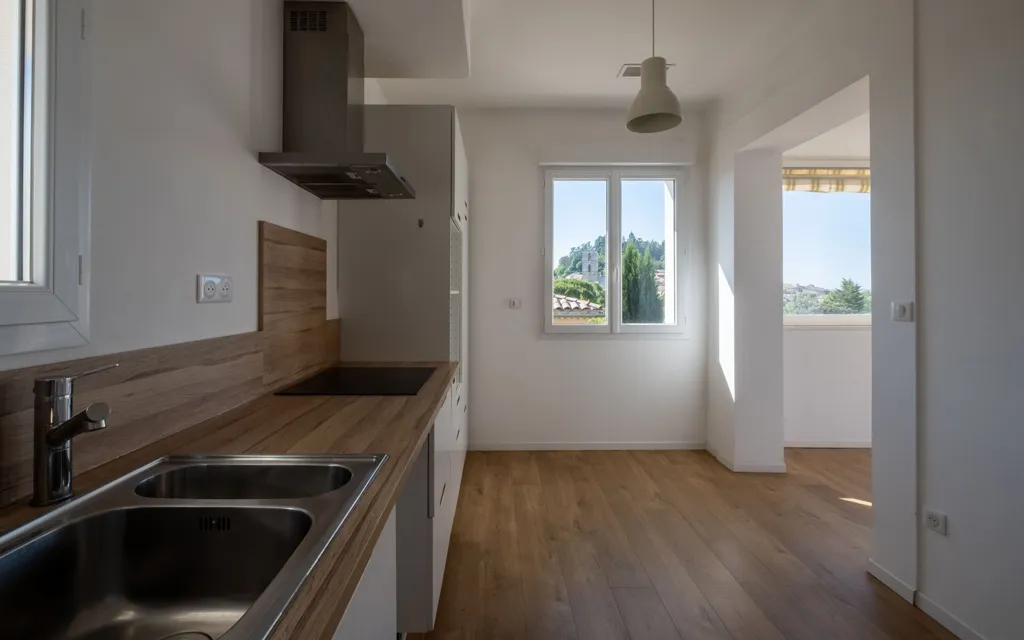 Köök - Two-Appartment House with Garden in Forcalquier
