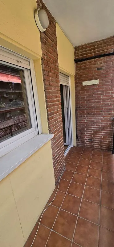 Balcon - 2-Bedroom Flat with Balcony in Chamartín