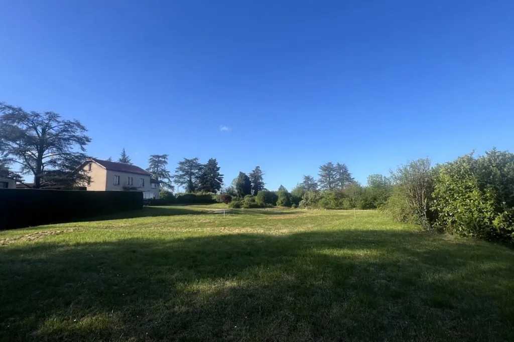 Aed - Bourgeois House with Garden in Dardilly