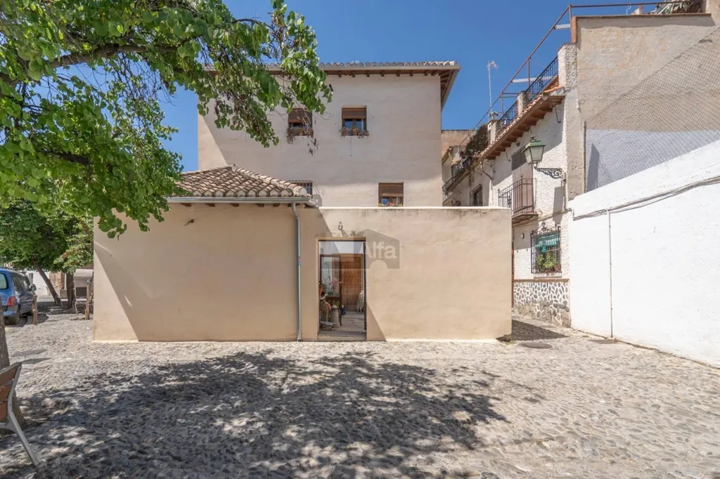 Aed - Corner Chalet with Terraces in Albaicín