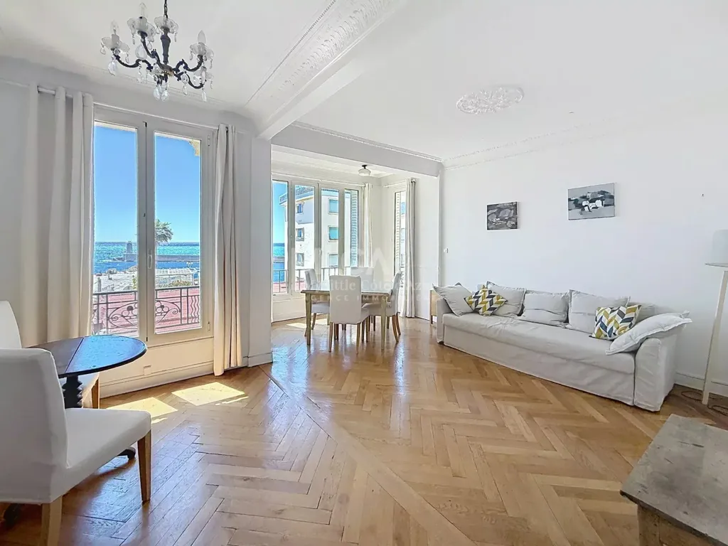 Soggiorno - Two-Bedroom Apartment with Sea View in Nice