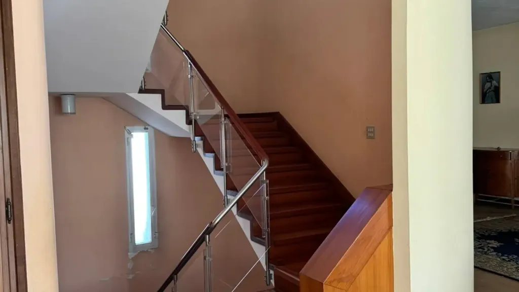 Pièces - Luxurious Villa with Terraces in Central Empoli