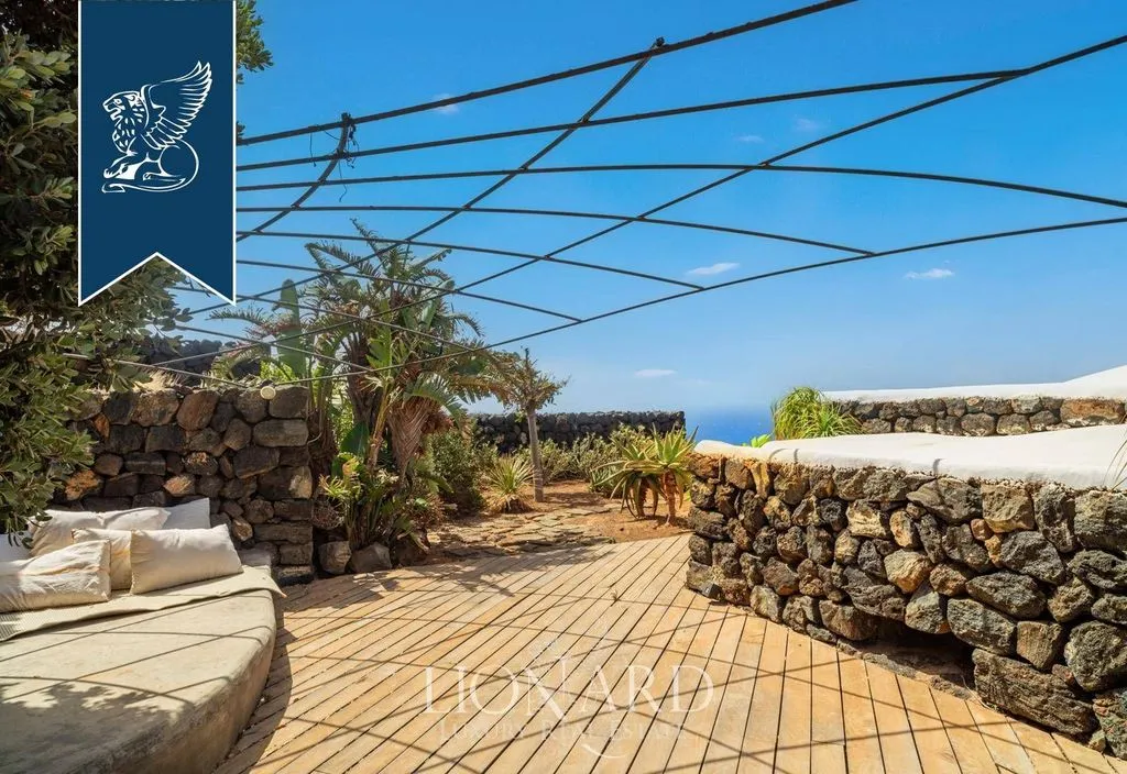 Terrass - Luxury Villa with Infinity Pool in Pantelleria