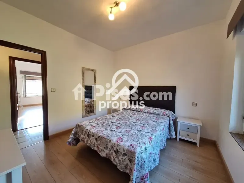 Chambres - Reformed 2-Bed Flat with Terrace in Cangas de Onís