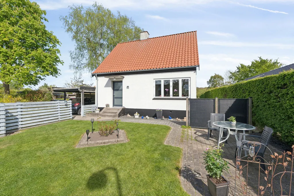 Jardin - 1947 Villa with Garden in Allerød