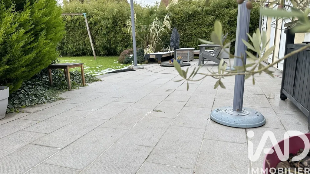 Jardin - Maison traditionnelle avec parc à Bourron-Marlotte