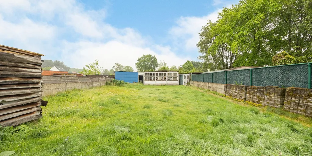 Giardino - Renovatable House with Garden in Lichtaart