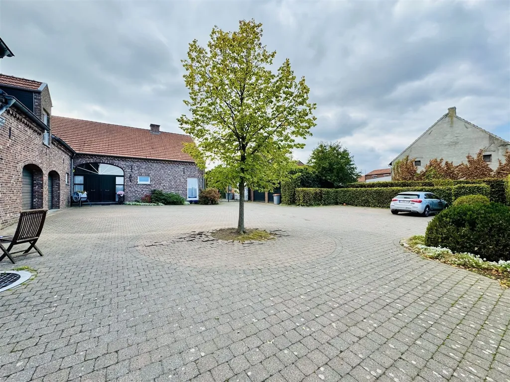 Giardino - Characterful Farmhouse with Stables in Dilsen-Stokkem