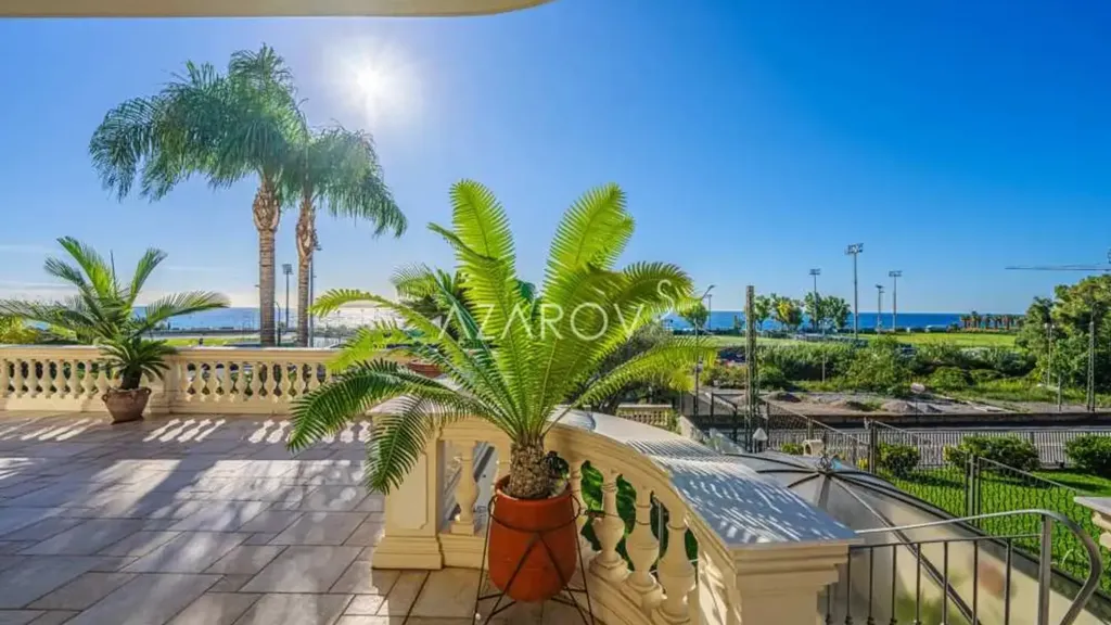 Terrasse - Villa with Sea View in Sanremo