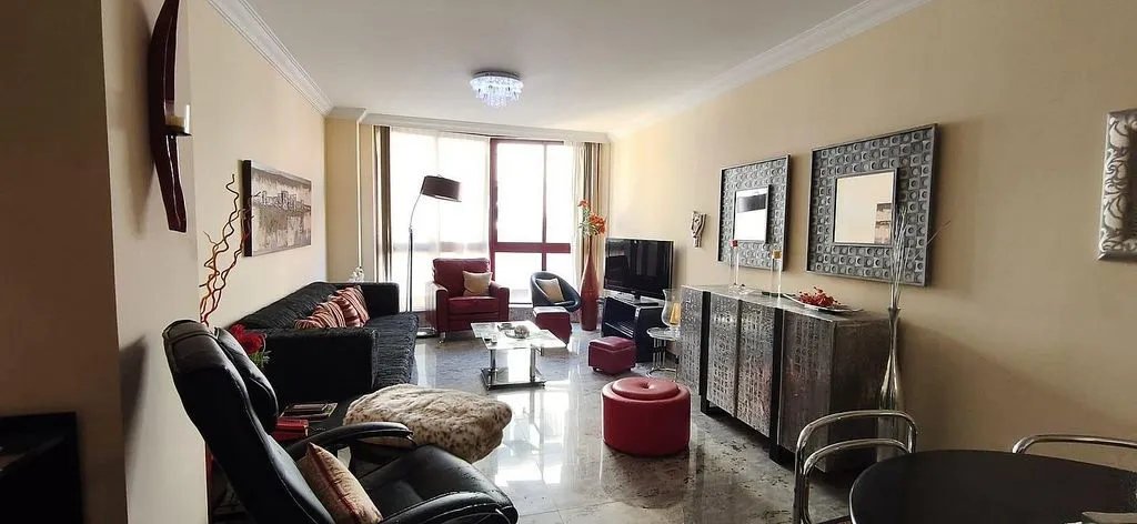 Elutuba - Apartment with Garage in Santa Cruz Centre