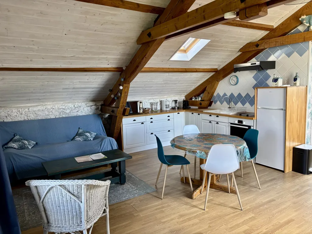 Söögituba - Holiday Cottages with Pool in Haute-Loire