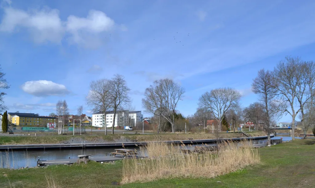 Buildable Plot with Canal View in Älmsta