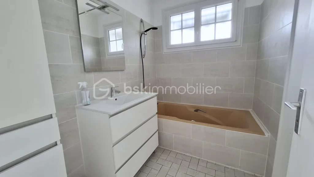 Salles de bain - Pavillon au Calme avec Jardin à Aschères-le-Marché