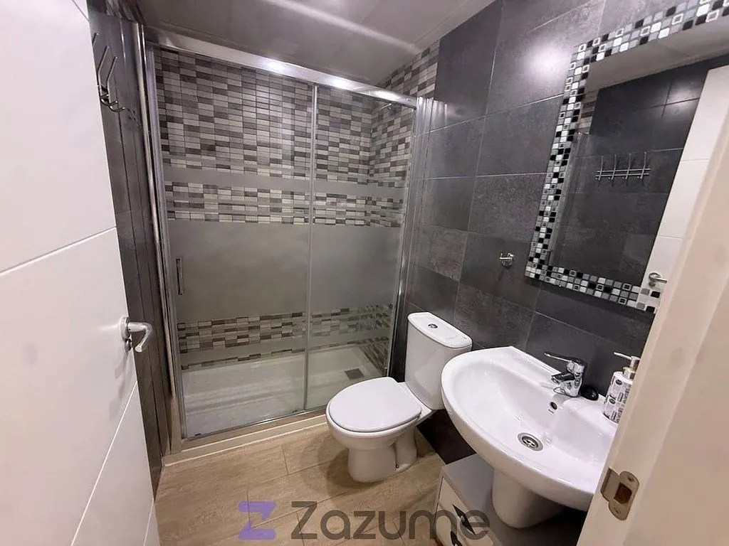 Vannitoad - 3-Bedroom House with Pool in Gran Alacant