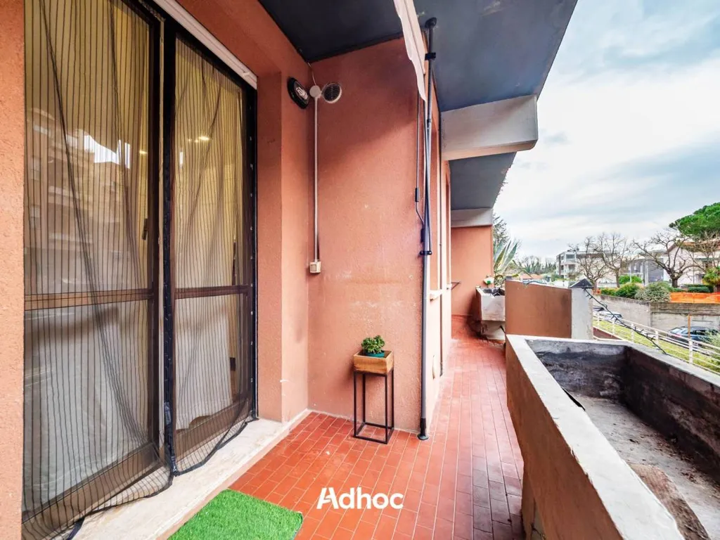 Rõdu - Spacious Apartment with Terrace in Fano