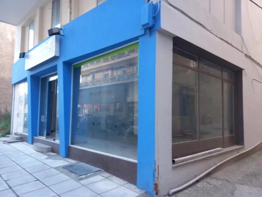 Extérieur - Three-Storey Shop with City View in Serres Centre