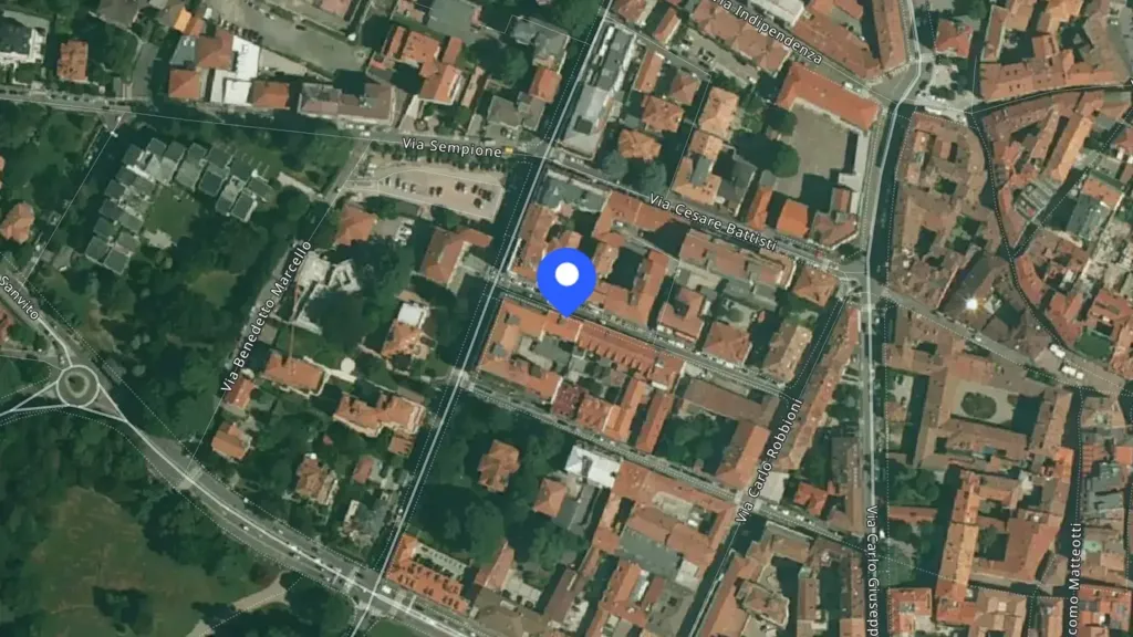 Apartment with Storage in Varese