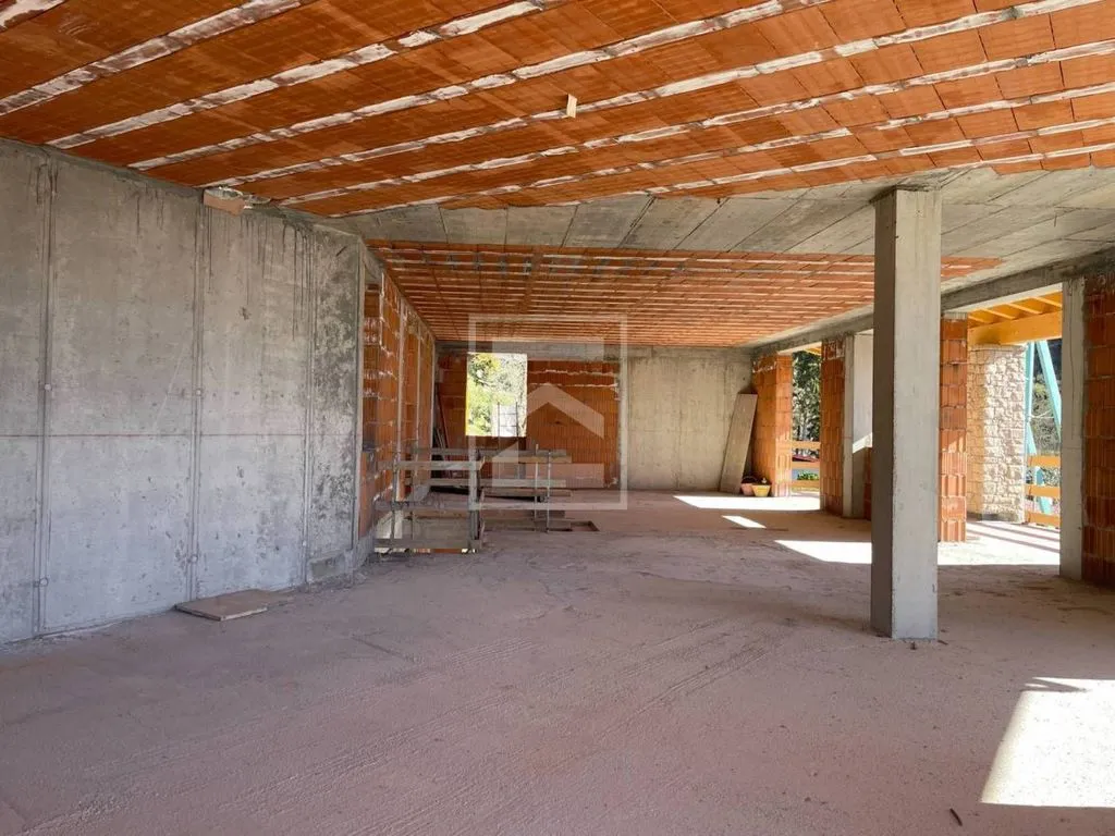 Toad - Villa with Pool Under Construction in Tignale